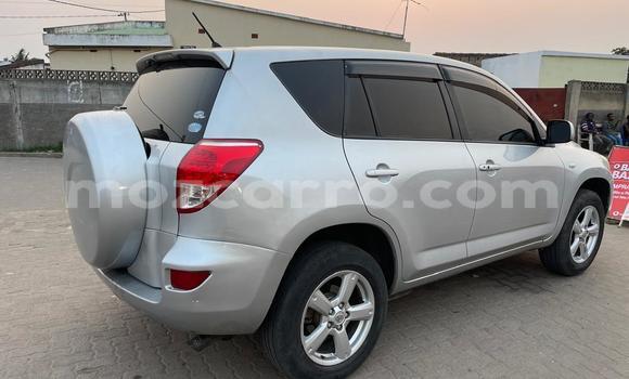Nunua Ilio tumika Toyota RAV4 Fedha Gari ndani ya Maputo nchini Maputo Nunua Ilio tumika Toyota RAV4 Fedha Gari ndani ya Maputo nchini Maputo