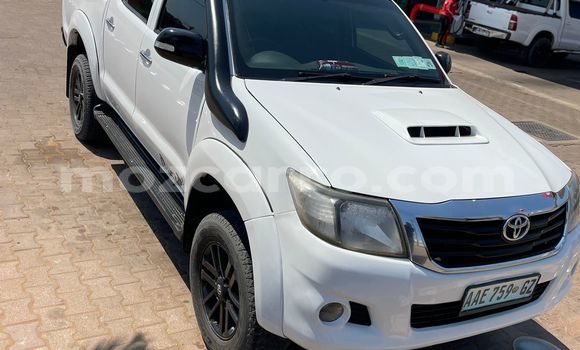 Nunua Ilio tumika Toyota Hilux Nyeupe Gari ndani ya Maputo nchini Maputo Nunua Ilio tumika Toyota Hilux Nyeupe Gari ndani ya Maputo nchini Maputo