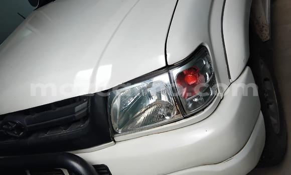 Buy Used Toyota Hilux White Car in Maputo in Maputo Buy Used Toyota Hilux White Car in Maputo in Maputo