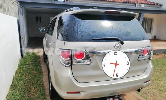 Buy Used Toyota Mark X Silver Car in Maputo in Maputo Buy Used Toyota Mark X Silver Car in Maputo in Maputo