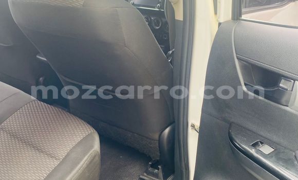 Comprar Usado Toyota Hiluxe Revo Branco Carro em Maputo em Maputo Comprar Usado Toyota Hiluxe Revo Branco Carro em Maputo em Maputo