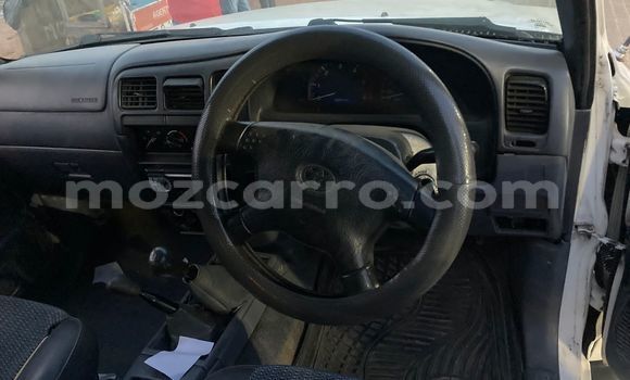 Buy Used Toyota Hilux White Car in Maputo in Maputo Buy Used Toyota Hilux White Car in Maputo in Maputo