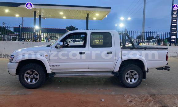 Buy Used Toyota Hilux White Car in Maputo in Maputo Buy Used Toyota Hilux White Car in Maputo in Maputo