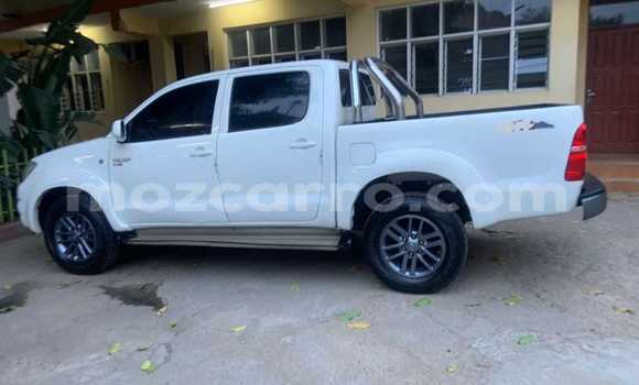 Tenga Tsaru Toyota Hilux Chena Mota in Maputo in Maputo Tenga Tsaru Toyota Hilux Chena Mota in Maputo in Maputo