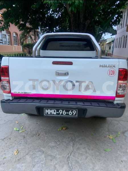 Big with watermark toyota hilux maputo maputo 31060