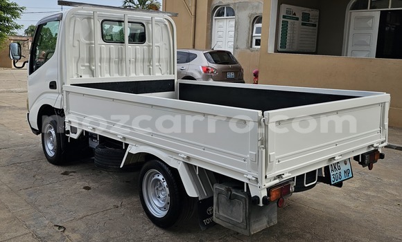 Buy New Toyota Dyna White Car in Maputo in Maputo Buy New Toyota Dyna White Car in Maputo in Maputo
