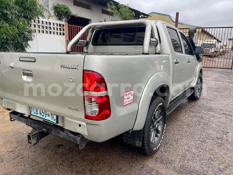 Big with watermark toyota hilux maputo maputo 31103