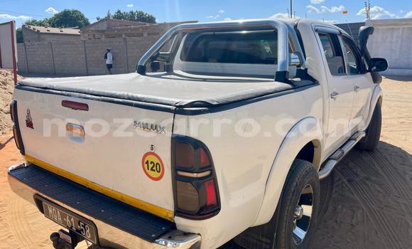 Tenga Tsaru Toyota Hilux Chena Mota in Maputo in Maputo Tenga Tsaru Toyota Hilux Chena Mota in Maputo in Maputo
