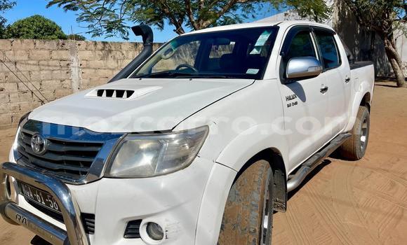 Tenga Tsaru Toyota Hilux Chena Mota in Maputo in Maputo Tenga Tsaru Toyota Hilux Chena Mota in Maputo in Maputo