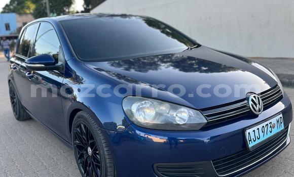 Comprar Usado Volkswagen Golf Azul Carro em Maputo em Maputo