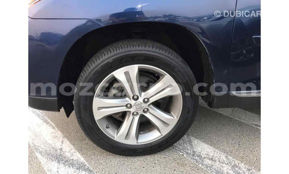 Tenga Imported Toyota Highlander Bhuruu Mota in Import - Dubai in Cabo Delgado Tenga Imported Toyota Highlander Bhuruu Mota in Import - Dubai in Cabo Delgado