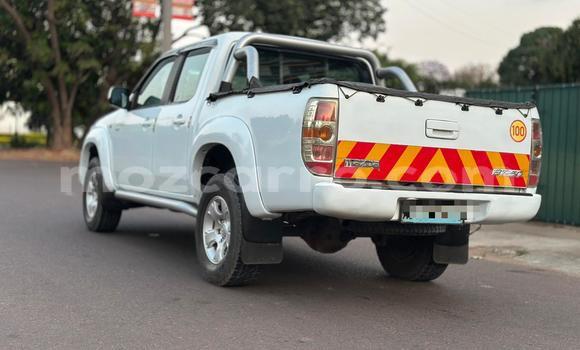 Buy Used Mazda BT-50 White Car in Maputo in Maputo Buy Used Mazda BT-50 White Car in Maputo in Maputo