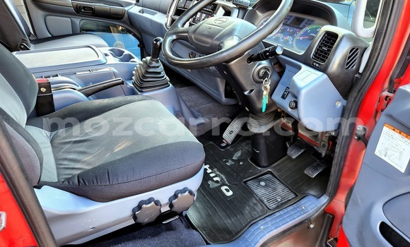 Comprar Usado Toyota 4Runner Vermelho Carro em Maputo em Maputo Comprar Usado Toyota 4Runner Vermelho Carro em Maputo em Maputo