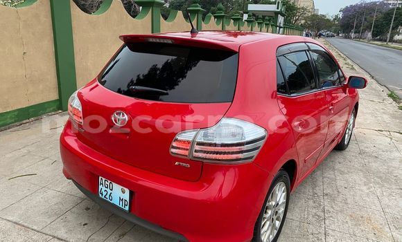 Tenga Tsaru Toyota Blade Tsvuku Mota in Maputo in Maputo