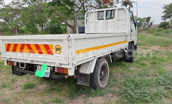 Tenga Tsaru Toyota Dyna Chena Mota in Maputo in Maputo Tenga Tsaru Toyota Dyna Chena Mota in Maputo in Maputo