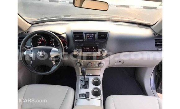 Comprar Importar Toyota Highlander De outros Carro em Import - Dubai em Cabo Delgado Comprar Importar Toyota Highlander De outros Carro em Import - Dubai em Cabo Delgado