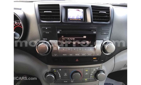 Comprar Importar Toyota Highlander De outros Carro em Import - Dubai em Cabo Delgado Comprar Importar Toyota Highlander De outros Carro em Import - Dubai em Cabo Delgado