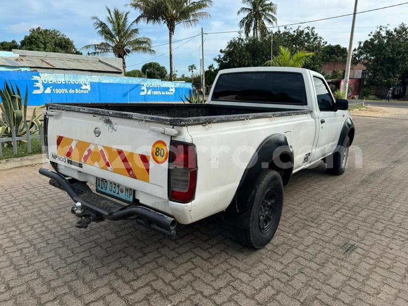 Big with watermark nissan hardbody maputo maputo 31144