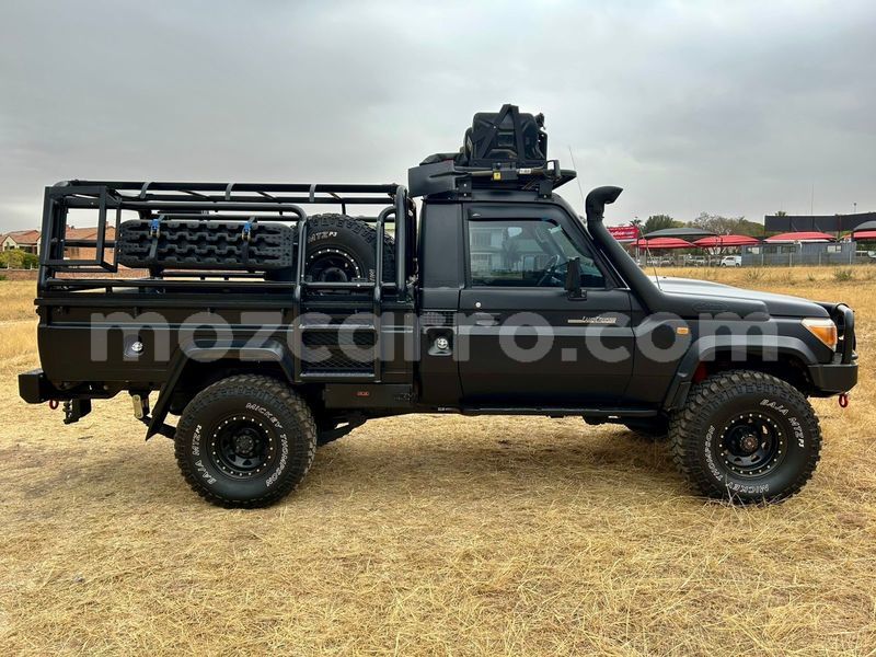 Big with watermark toyota land cruiser maputo maputo 31155