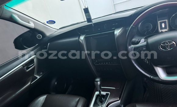 Tenga Tsaru Toyota Fortuner Beige Mota in Maputo in Maputo Tenga Tsaru Toyota Fortuner Beige Mota in Maputo in Maputo
