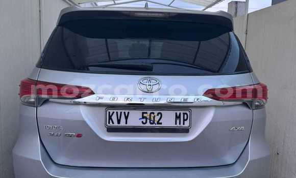 Tenga Tsaru Toyota Fortuner Beige Mota in Maputo in Maputo Tenga Tsaru Toyota Fortuner Beige Mota in Maputo in Maputo
