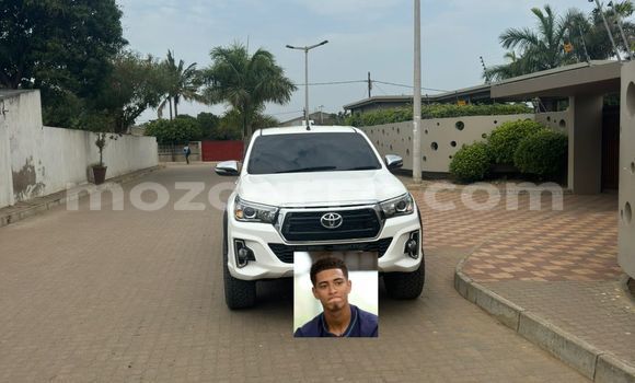 Comprar Usado Toyota Hiluxe Revo Branco Carro em Maputo em Maputo Comprar Usado Toyota Hiluxe Revo Branco Carro em Maputo em Maputo