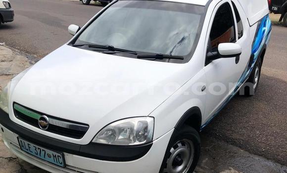 Nunua Ilio tumika Chevrolet Astro Nyeupe Gari ndani ya Maputo nchini Maputo