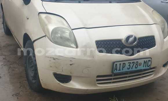 Comprar Usado Toyota Vitz Bege Carro em Maputo em Maputo Comprar Usado Toyota Vitz Bege Carro em Maputo em Maputo