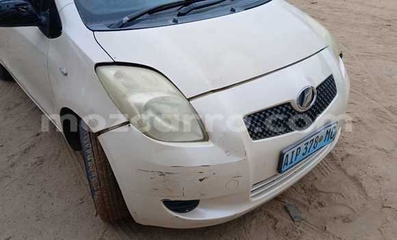 Comprar Usado Toyota Vitz Bege Carro em Maputo em Maputo Comprar Usado Toyota Vitz Bege Carro em Maputo em Maputo