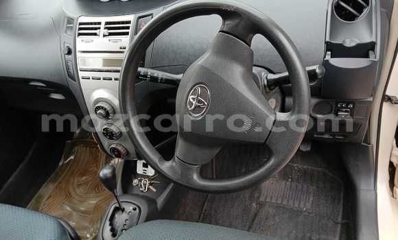 Comprar Usado Toyota Vitz Bege Carro em Maputo em Maputo Comprar Usado Toyota Vitz Bege Carro em Maputo em Maputo