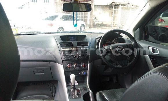Nunua Ilio tumika Mazda BT-50 Bluu Gari ndani ya Maputo nchini Maputo Nunua Ilio tumika Mazda BT-50 Bluu Gari ndani ya Maputo nchini Maputo