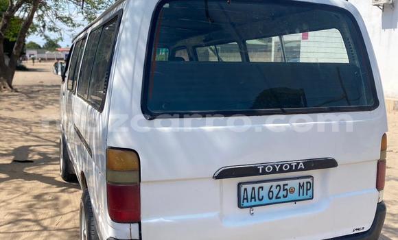 Comprar Usado Toyota Hiace Branco Carro em Maputo em Maputo Comprar Usado Toyota Hiace Branco Carro em Maputo em Maputo