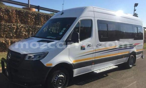 Comprar Usado Mercedes‒Benz Sprinter Branco Caminhão em Gilé em Zambezia Comprar Usado Mercedes‒Benz Sprinter Branco Caminhão em Gilé em Zambezia