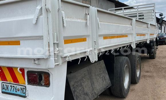 Nunua Ilio tumika Nissan 100NX Nyeupe Gari ndani ya Maputo nchini Maputo Nunua Ilio tumika Nissan 100NX Nyeupe Gari ndani ya Maputo nchini Maputo