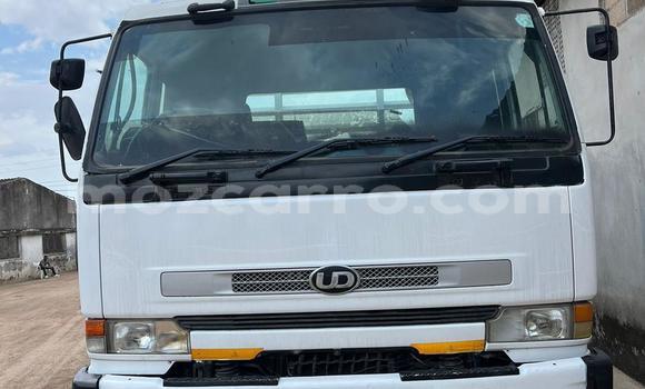 Nunua Ilio tumika Nissan 100NX Nyeupe Gari ndani ya Maputo nchini Maputo Nunua Ilio tumika Nissan 100NX Nyeupe Gari ndani ya Maputo nchini Maputo