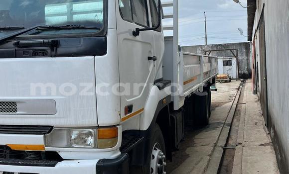 Nunua Ilio tumika Nissan 100NX Nyeupe Gari ndani ya Maputo nchini Maputo Nunua Ilio tumika Nissan 100NX Nyeupe Gari ndani ya Maputo nchini Maputo