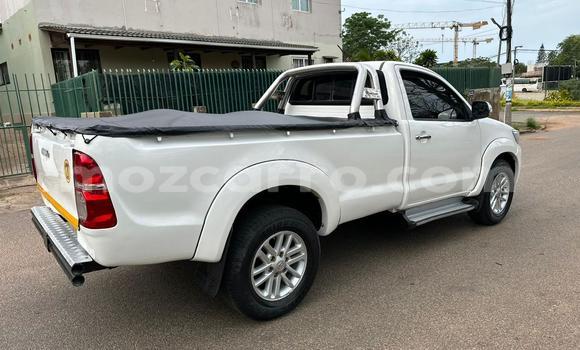 Comprar Usado Toyota Hilux Branco Carro em Maputo em Maputo Comprar Usado Toyota Hilux Branco Carro em Maputo em Maputo