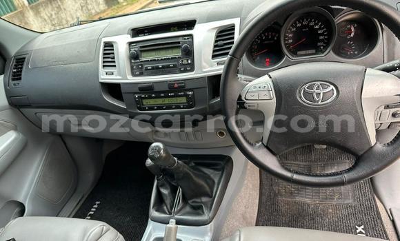 Comprar Usado Toyota Hilux Branco Carro em Maputo em Maputo Comprar Usado Toyota Hilux Branco Carro em Maputo em Maputo