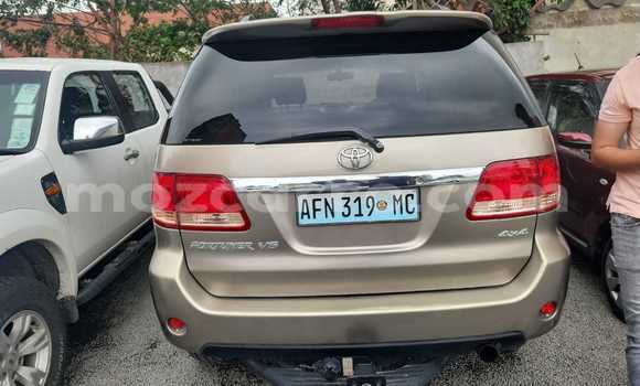 Buy Used Toyota Fortuner Beige Car in Maputo in Maputo Buy Used Toyota Fortuner Beige Car in Maputo in Maputo