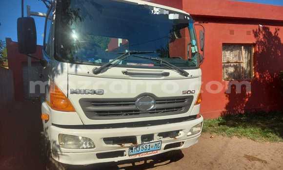 Comprar Usado Toyota 4Runner Branco Carro em Maputo em Maputo Comprar Usado Toyota 4Runner Branco Carro em Maputo em Maputo