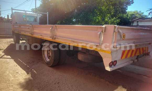 Comprar Usado Toyota 4Runner Branco Carro em Maputo em Maputo Comprar Usado Toyota 4Runner Branco Carro em Maputo em Maputo