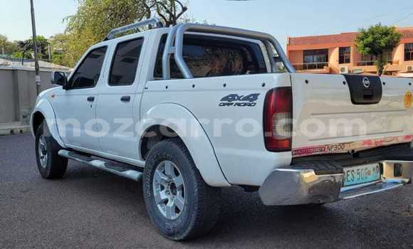 Comprar Usado Nissan Hardbody Branco Carro em Maputo em Maputo Comprar Usado Nissan Hardbody Branco Carro em Maputo em Maputo