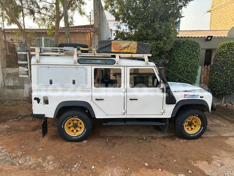 Big with watermark land rover defender maputo maputo 31249