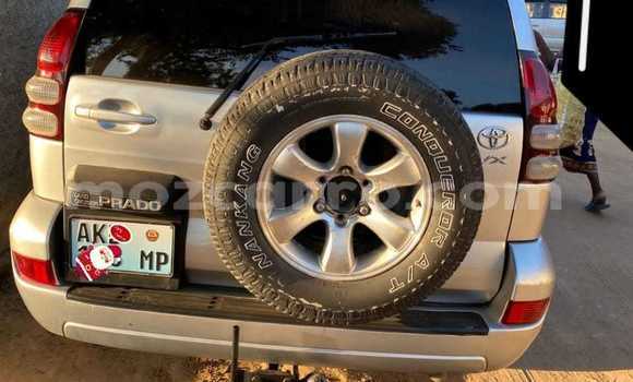 Nunua Ilio tumika Toyota Land Cruiser Prado Fedha Gari ndani ya Maputo nchini Maputo Nunua Ilio tumika Toyota Land Cruiser Prado Fedha Gari ndani ya Maputo nchini Maputo
