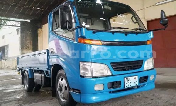 Comprar Usado Toyota Dyna Azul Carro em Maputo em Maputo