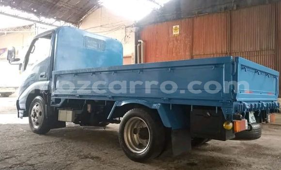 Nunua Ilio tumika Toyota Dyna Bluu Gari ndani ya Maputo nchini Maputo Nunua Ilio tumika Toyota Dyna Bluu Gari ndani ya Maputo nchini Maputo