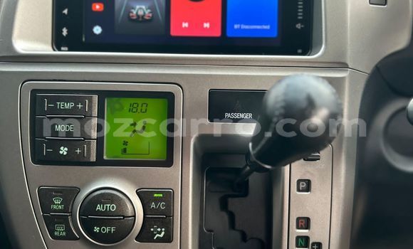 Comprar Usado Toyota Ractis Azul Carro em Maputo em Maputo Comprar Usado Toyota Ractis Azul Carro em Maputo em Maputo