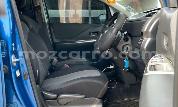 Comprar Usado Toyota Ractis Azul Carro em Maputo em Maputo Comprar Usado Toyota Ractis Azul Carro em Maputo em Maputo