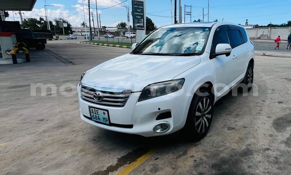 Buy Used Toyota Vanguard White Car in Maputo in Maputo Buy Used Toyota Vanguard White Car in Maputo in Maputo