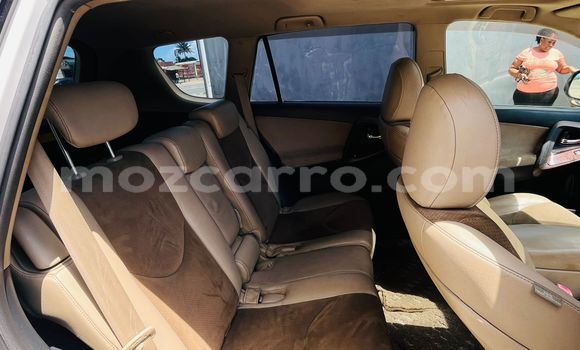 Buy Used Toyota Vanguard White Car in Maputo in Maputo Buy Used Toyota Vanguard White Car in Maputo in Maputo